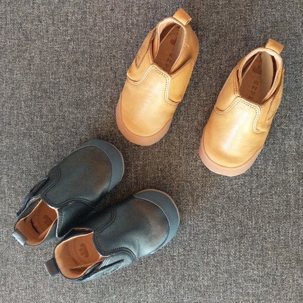 NWT EZPZ Baby IMOK Leather Shoes